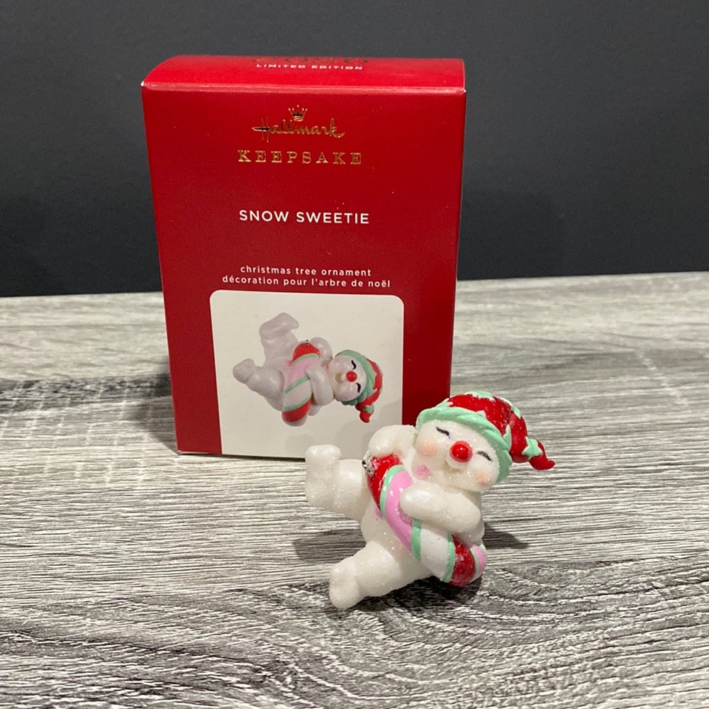 Hallmark | Snow Sweetie (2020) - Keepsake Ornament